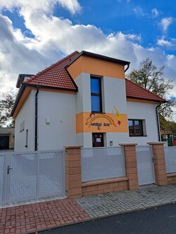Nov&aacute; fas&aacute;da na mateřsk&eacute; &scaron;kolce v Př&iacute;chovic&iacute;ch