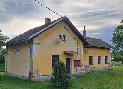 ELRAIL - Mačkov - oprava budovy zastávky 1