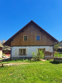 rekonstrukce staven&iacute; v Pečet&iacute;ně