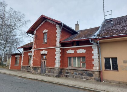Oprava výpravní budovy - Kdyně Elrail